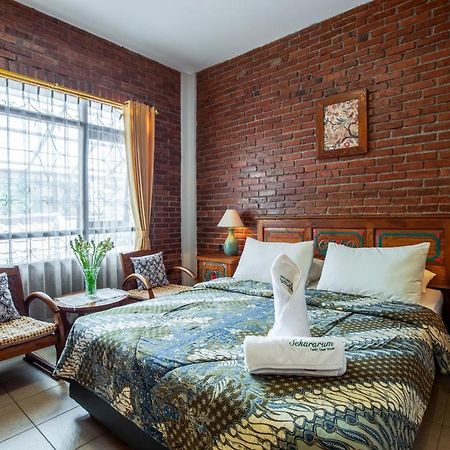 Sekararum Butik Syariah Guesthouse Бандунг Екстер'єр фото