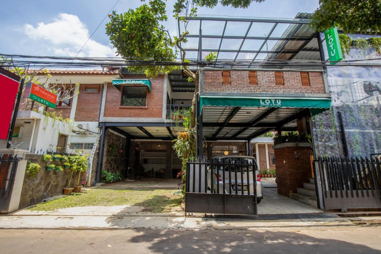 Sekararum Butik Syariah Guesthouse Бандунг Екстер'єр фото