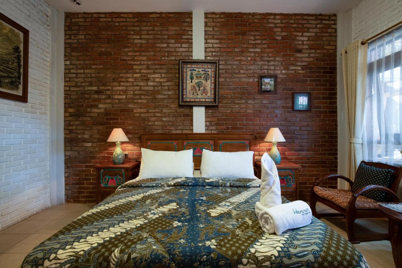 Sekararum Butik Syariah Guesthouse Бандунг Екстер'єр фото