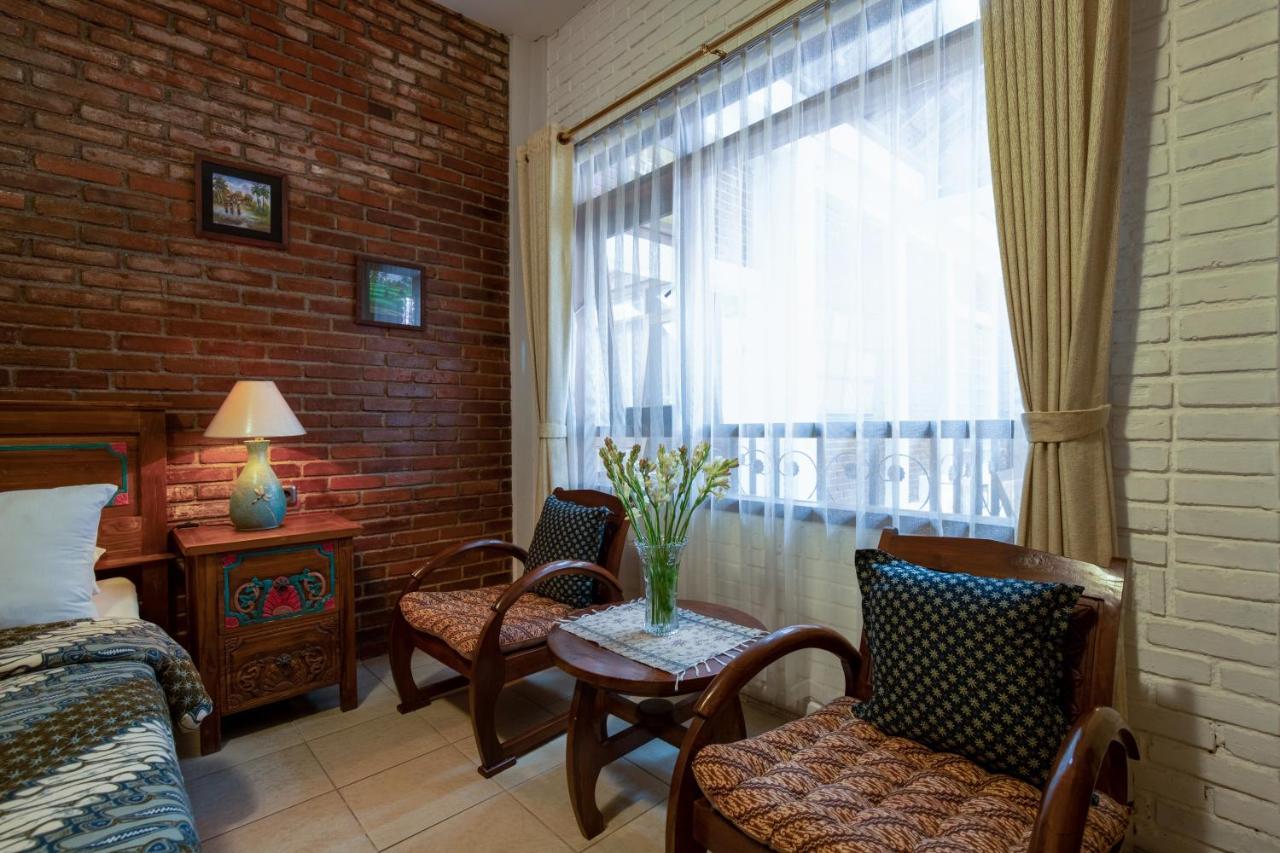 Sekararum Butik Syariah Guesthouse Бандунг Екстер'єр фото