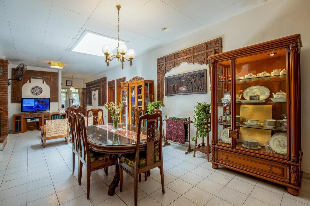 Sekararum Butik Syariah Guesthouse Бандунг Екстер'єр фото