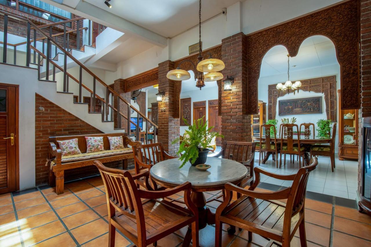 Sekararum Butik Syariah Guesthouse Бандунг Екстер'єр фото