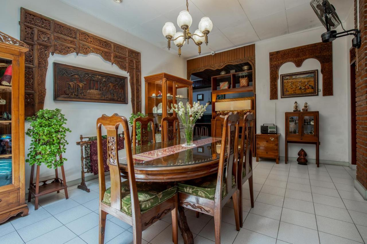 Sekararum Butik Syariah Guesthouse Бандунг Екстер'єр фото